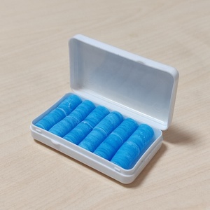 Tapones para los oídos para nadar y dormir en forma de rollo de algodón de cera azul - Product Image 2
