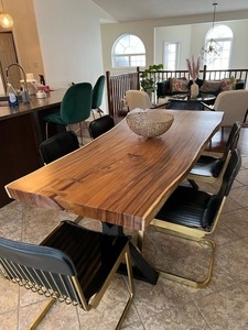 โต๊ะอาหารไม้แผ่นเดียวจากไม้วอลนัทแท้ ขอบธรรมชาติ สำหรับร้านอาหาร ราคาโรงงานสุดหรู - Product Image 6