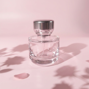 Flacon en verre transparent <span class=keywords><strong>de</strong></span> haute qualité, cylindrique, 55 ml, flacons <span class=keywords><strong>de</strong></span> <span class=keywords><strong>parfum</strong></span> en verre transparents sur mesure avec vaporisateur - Product Image 1