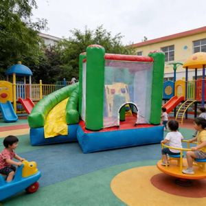 Château gonflable classique vert-rouge en PVC écologique avec toboggan latéral, qualité commerciale, pour enfants et <span class=keywords><strong>collectivités</strong></span> - Product Image 2