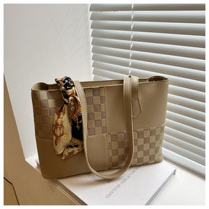 Bolso de Hombro Texturizado Premium con Cinta, Bolso Tote con Patrón a Cuadros de Moda, Bolso Popular de Cuero PU para Mujer - Product Image 4
