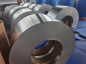 Rouleau d'aluminium plat Fabrication de toitures en vrac 0.8mm 4017 8011 <span class=keywords><strong>H22</strong></span> 1050 1060 1145 1100 3003 3105 5005 <span class=keywords><strong>5754</strong></span> 6061 7075 T6 Bobine d'aluminium - Product Image 3