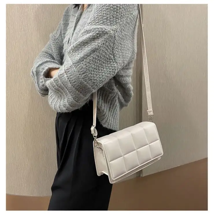 Neue junge Umhängetasche Mode Frauen Korean Style Handtasche Schwarz Umhängetasche 2022