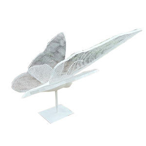 Sculpture de papillon en métal forgé, pièce d'art abstraite ajourée, décoration extérieure pour pelouse et jardin - Product Image 2