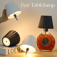 Lampe de table moderne rechargeable RVB LED sans fil à intensité variable pour bars et restaurants Entrée 5V avec 3 températures de couleur