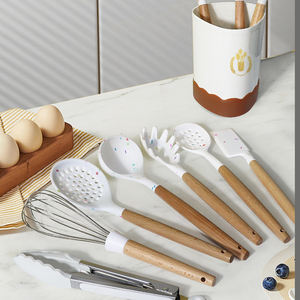 Wholesale Korean Unique Sustainable Baking Tool Accessories Wooden Handle <strong>Kitchen</strong> <strong>Stuff</strong> Non-Stick Silicone <strong>Kitchen</strong> Utensil Set - Product Image 3