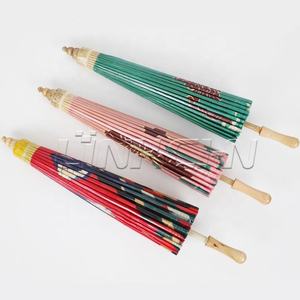 Sombrilla de Papel con Flores, Recuerdo de Boda para Exteriores, Regalo Ecológico Hecho a Mano, Color y Logotipo Personalizados, Papel de Arte de 250 Gsm - Product Image 6