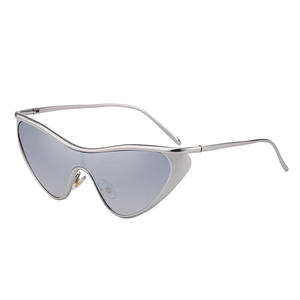Gafas de Sol de Ojo de Gato para Mujer, Protección UV400, Marco de Plástico y Metal, Clase 2, Estilo Moderno y Hip Hop - Product Image 1
