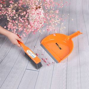 <span class=keywords><strong>Balai</strong></span> ménager compact avec poils doux, <span class=keywords><strong>pelle</strong></span> à déchets, brosse en plastique à long manche <span class=keywords><strong>et</strong></span> <span class=keywords><strong>pelle</strong></span> à poussière – Ensemble facile à nettoyer pour le nettoyage des animaux domestiques - Product Image 4