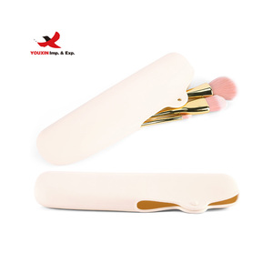 Customized Portable Travel <b>Makeup</b> Brush Pouch Bag Soft Magnetic Silicone <b>Makeup</b> Brush Holder <b>Case</b> for Cosmetic Storage - Product Image 1