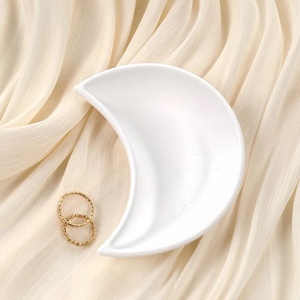 White Shell Conch Photo Props Storage Tray Small Seashell Jewelry Tray for <b>Earrings</b> Necklaces Rings Display - Product Image 3