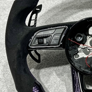 Volant sport en fibre de carbone à fond plat, compatible avec <span class=keywords><strong>Audi</strong></span> A3, A4L, A5, A6L, A7, Q5, Q7, <span class=keywords><strong>TT</strong></span>, R8 (modèles anciens et nouveaux), <span class=keywords><strong>Audi</strong></span> A6 C7 - Product Image 5