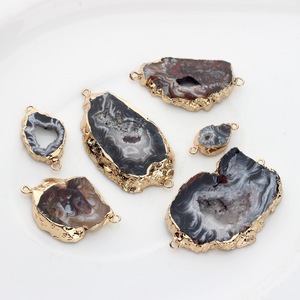 Vente en gros d'agate naturelle géode géométrique connecteurs d'irrégularité breloques pour la fabrication de bijoux à bricoler soi-même <span class=keywords><strong>trouver</strong></span> des accessoires de bijoux - Product Image 4