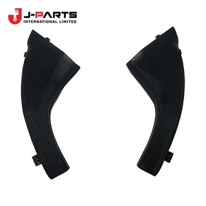 Sello, guardabarros delantero a lado de la cubierta, derecho para Toyota HIACE TRH203 2005-2013 - Product Image 1
