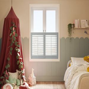 Volets de style café en faux bois à économie d'énergie Volets de plantation de fenêtre en PVC Volets de fenêtre en baie - Product Image 2