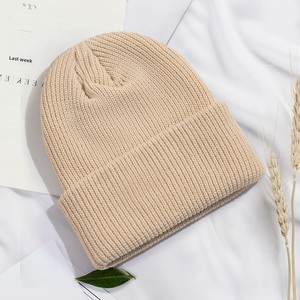 Gorros de Punto Coreanos para Otoño e Invierno, para Hombre y Mujer, Cálidos, Modernos, Versátiles, de Punto Grueso, con Logotipo Personalizable, Gorros de Estilo Japonés - Product Image 3