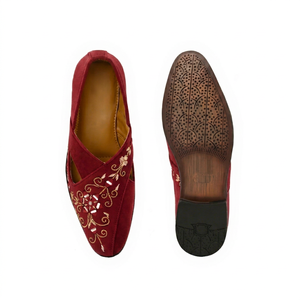 Jutti ethnique brodé bordeaux royal à bout pointu et à enfiler pour homme - Product Image 3