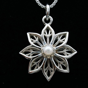 Elegant <b>Solid</b> 9K/14K/18K <b>Gold</b> Hollow Petal <b>Pendant</b> with Freshwater Pearl for Romantique Anniversary Jewelry - Product Image 5