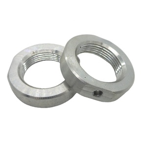 Op Maat Gemaakte M28 Draad Aluminium Legering 6061 Roestvrijstalen Borgmoer Voor Scooter Cnc Bewerking Voor Het Bewerken Van 0.01Mm - Product Image 1