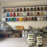 Panneau sandwich isolé en PU plat, plaque en acier galvanisé, panneau imperméable pour mur extérieur d'hôtel ou de bureau