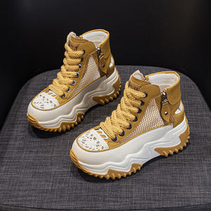 أحذية رياضية نسائية صيفية <span class=keywords><strong>2026</strong></span> جديدة من الجلد والشبك سهلة الارتداء بنعل سميك ورفع للقامة بتصميم ريترو خفيف الوزن - Product Image 2