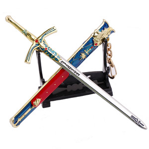 Venta al por mayor Anime periférico destino/estancia noche accesorios de Cosplay arma de Metal espada llavero - Product Image 2
