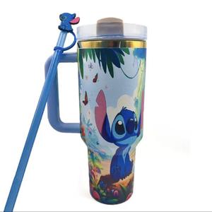 Venta al por mayor con logotipo personalizado <span class=keywords><strong>de</strong></span> gran capacidad 1:1 Original <span class=keywords><strong>de</strong></span> dibujos animados Stitch Stan Cup 40oz con asa <span class=keywords><strong>de</strong></span> aislamiento <span class=keywords><strong>taza</strong></span> <span class=keywords><strong>de</strong></span> coche con caja <span class=keywords><strong>de</strong></span> regalo - Product Image 4