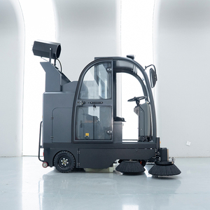 Machine de nettoyage de voirie 1900 mm pour trottoirs, équipement de nettoyage de sols autoporté - Product Image 1