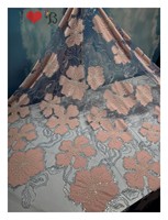 Tissu de dentelle en velours islamique brodé de perles et de sequins Blinglace Deep Wine pour rideaux Majlis et décoration intérieure arabe