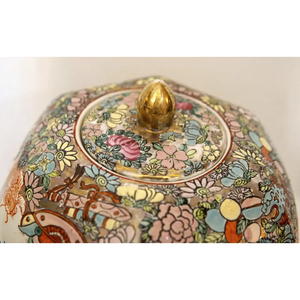 Ce magasin propose des <span class=keywords><strong>vases</strong></span> en porcelaine antique, des jarres en cloisonné et des lampes suspendues en céramique modernes pour les espaces de vie intérieurs. - Product Image 3