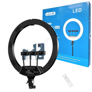Anillo de Luz LED Profesional de 18 Pulgadas para Transmisiones en Vivo con 3 Soportes para Teléfono, Lámpara de Relleno de 3 Colores para Maquillaje, Belleza y Video - Product Image 3