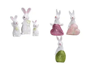 陶瓷兔子拿着鸡蛋、缎釉、闪闪发光的尾巴和鸡蛋手绘礼品和工艺品