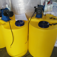 Cuve de mélange en PE résistante aux produits chimiques avec moteur et pompe pour dosage/dissolution acide et alcaline 250L/heure