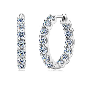 Pendientes de aro redondos minimalistas de cobre con baño de oro de 14K, moissanita VVS D GRA, joyería personalizada para uso diario para mujeres. - Product Image 1