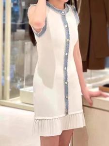 Robe plissée sans manches en maille avec empiècements en jean, nouvelle collection printemps, élégante et de haute qualité - Product Image 4