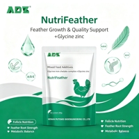 Complément alimentaire pour volailles NutriFeather, nourrit les follicules, améliore la qualité des plumes, poulet, canard, oie