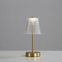 Décoration intérieure nordique lumière de bureau gradation sans fil Rechargeable Base en fer acrylique abat-jour cristal et or lampes de table