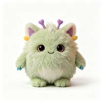 Vente en gros de poupées en peluche mignonnes et douces pour enfants, poupée en peluche verte fantaisie moelleuse, jouet en peluche personnalisé