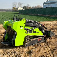 Pour les agriculteurs et les fermiers : Mini chargeuse sur chenilles fiable de 1300 kg - Gérez l'alimentation, le litière, votre partenaire utilitaire pour toute la ferme.