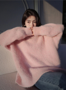 Lait doux rose <span class=keywords><strong>pull</strong></span> <span class=keywords><strong>de</strong></span> noël femmes automne et hiver Style ample et languissant Style Hong Kong Vintage <span class=keywords><strong>Chic</strong></span> tricot épais - Product Image 4
