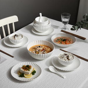 Juego de Platos de Cerámica Vintage con Diseño de Crisantemo, Color Blanco Sólido, para <span class=keywords><strong>Cena</strong></span>, Frutas, Ensaladas, Pasteles, Filetes - Product Image 2