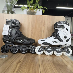 <span class=keywords><strong>Pattini</strong></span> Unisex <span class=keywords><strong>in</strong></span> <span class=keywords><strong>linea</strong></span> <span class=keywords><strong>per</strong></span> adulti <span class=keywords><strong>pattini</strong></span> a rotelle <span class=keywords><strong>per</strong></span> esterni Street PU 4 ruote scarpe - Product Image 3