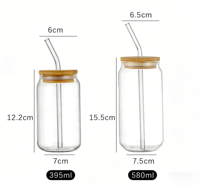 Gobelet en verre borosilicate transparent de 12 oz et 16 oz, sans BPA, résistant à la chaleur, en forme de canette de bière, avec couvercle en bambou et paille, personnalisable avec logo, faible MOQ, pour entreprises