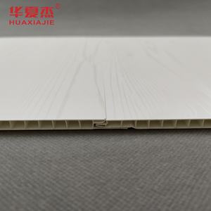 Panneau de décoration murale en PVC de style moderne à <span class=keywords><strong>prix</strong></span> d'usine bon marché <span class=keywords><strong>plafond</strong></span> carré étanche estampé à chaud solide pour usage résidentiel - Product Image 6