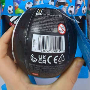 Acquista l'originale souvenir unicorno della Coppa di calcio Ballers 2026 direttamente da noi. IT è perfetto per gli appassionati di sport. - Product Image 3