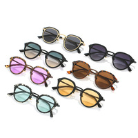 Nouveau rétro transfrontalier personnalisé riz ongles PC lentille à la mode hommes femmes en ligne enfants cadre lunettes de soleil unisexe rouge lunettes de soleil