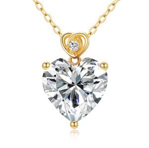 Collares personalizados de oro macizo de 14k con corazón de circonita y piedra de nacimiento para mujer, colgante de circonita de 3 quilates para aniversario o cumpleaños. - Product Image 1