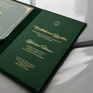 Invitation de <span class=keywords><strong>mariage</strong></span> de luxe en velours vert émeraude <span class=keywords><strong>avec</strong></span> monogramme en feuille d'or, coffret rigide en acrylique pour événements royaux - Product Image 3