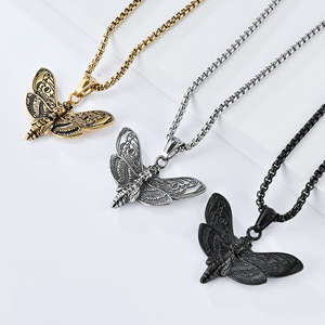 Collar yunnique punk con calavera de mariposa, diseño oscuro de nicho, colgante moderno, joyería de acero de titanio de Dongguan. - Product Image 2