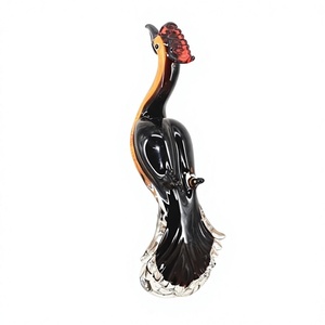 Figura de Pájaro de Vidrio Soplado a Mano, Adorno Decorativo Navideño con Tema de Animales en Rojo y Blanco - Product Image 1